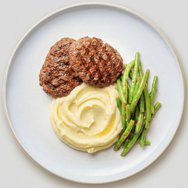 Best Μοσχαρίσια μπιφτέκια με φασολάκια και πουρέ πατάτας Online In Athens - meallion